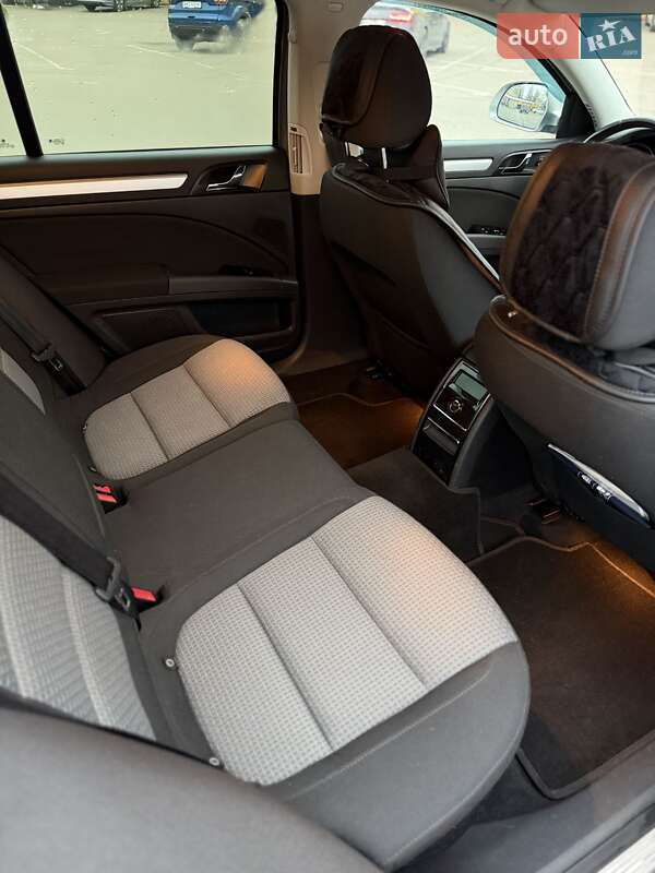 Універсал Skoda Superb 2012 в Житомирі