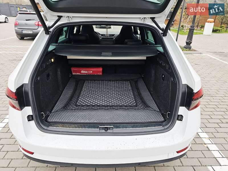 Універсал Skoda Superb 2020 в Вишгороді