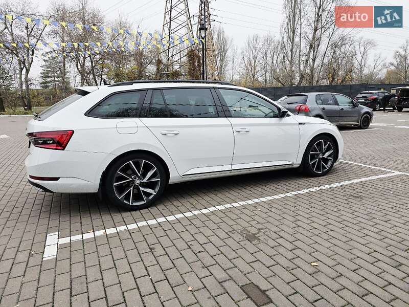 Універсал Skoda Superb 2020 в Вишгороді