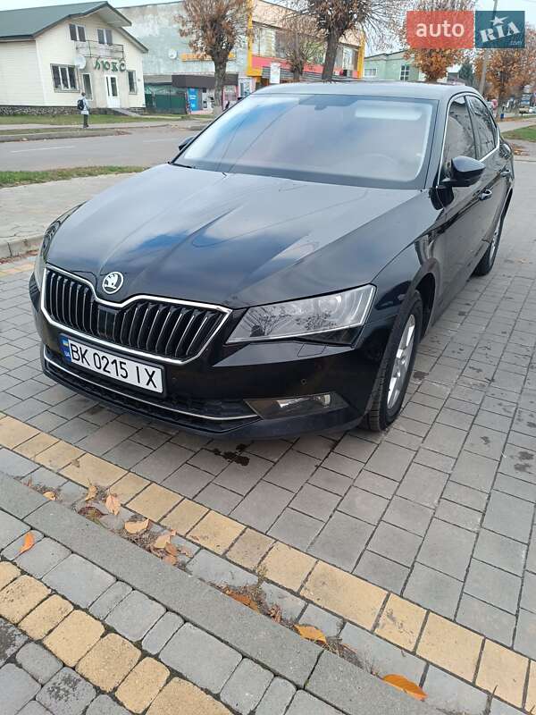 Лифтбек Skoda Superb 2015 в Ровно фото 7 Лифтбек Skoda Superb 2015 в Ровно
