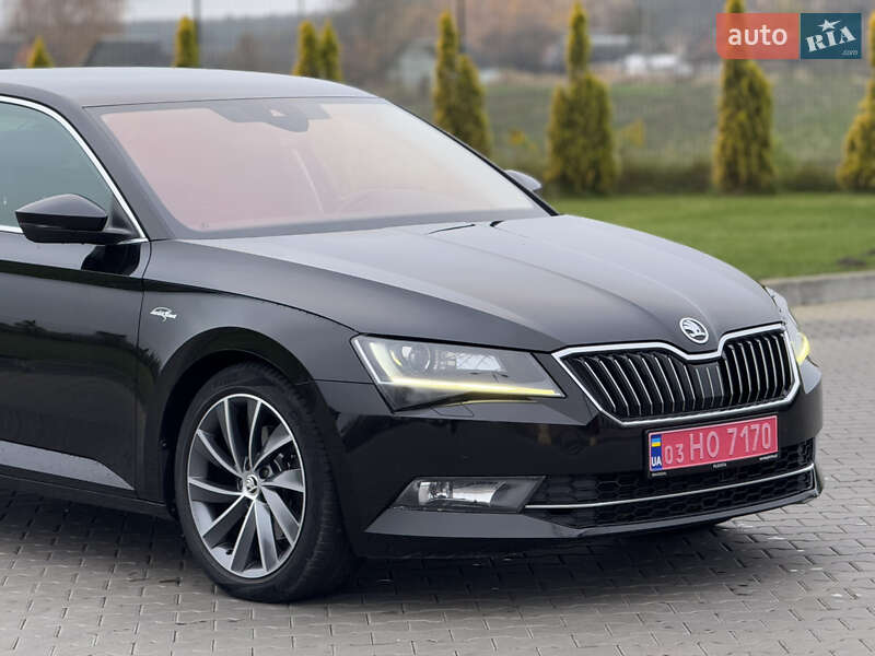 Лифтбек Skoda Superb 2017 в Луцке