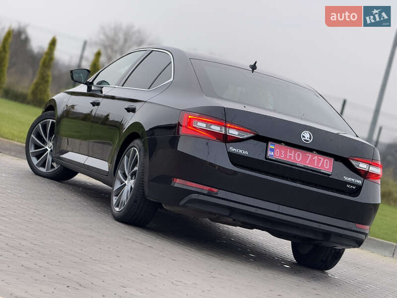 Лифтбек Skoda Superb 2017 в Луцке