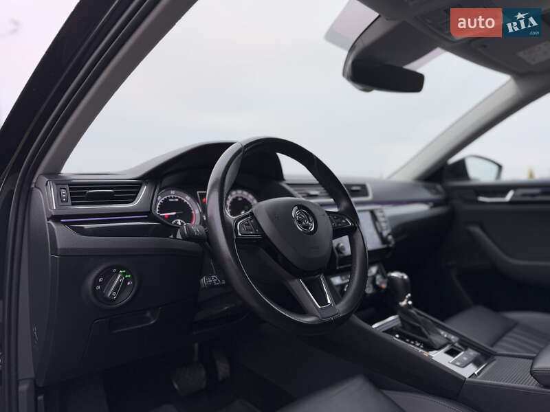 Лифтбек Skoda Superb 2017 в Луцке