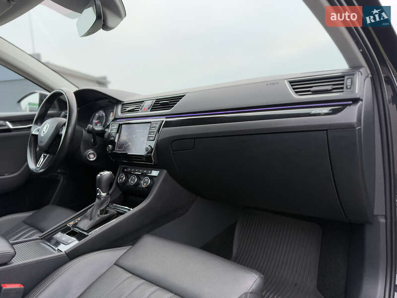 Лифтбек Skoda Superb 2017 в Луцке