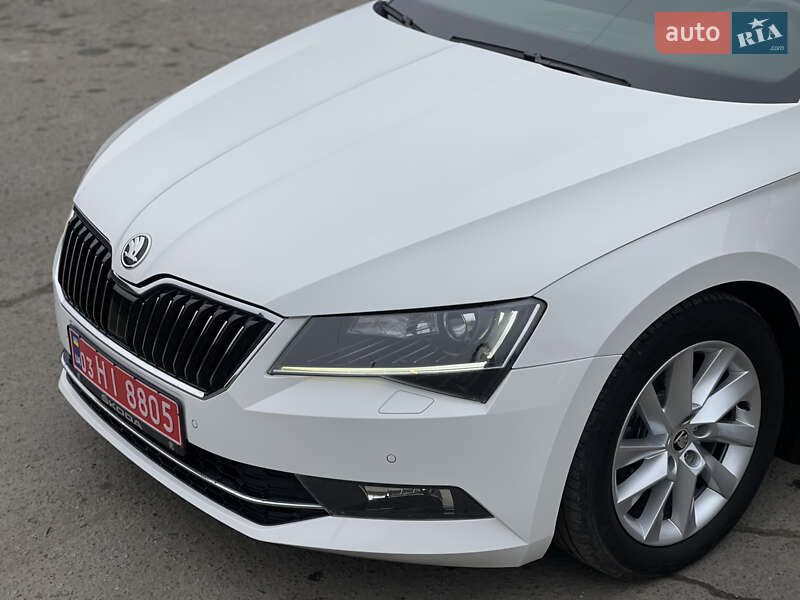Универсал Skoda Superb 2016 в Радивилове