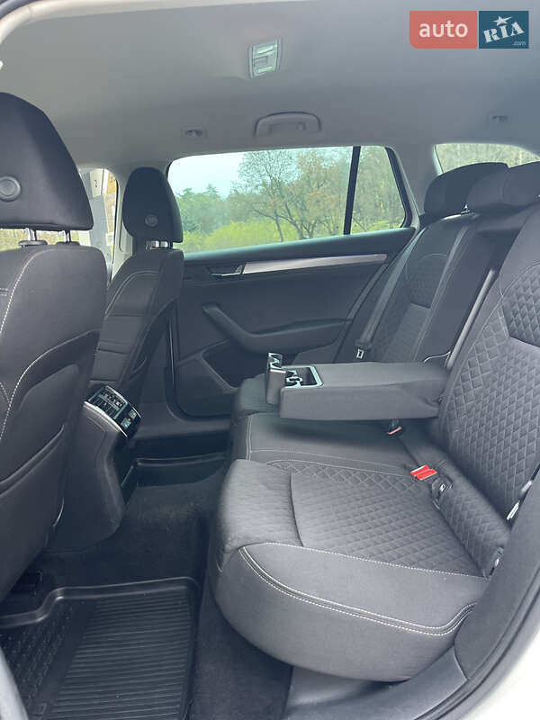 Универсал Skoda Superb 2016 в Радивилове