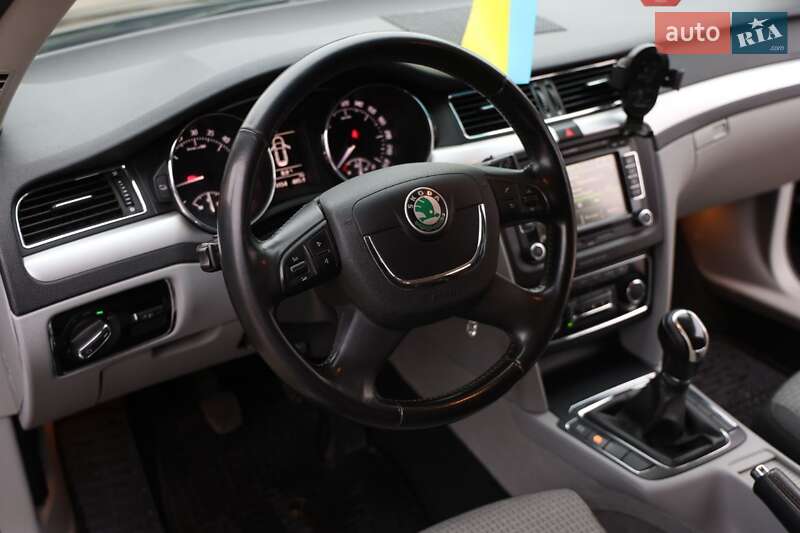 Универсал Skoda Superb 2012 в Виннице