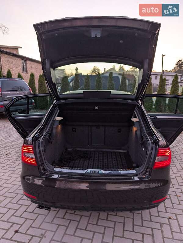 Лифтбек Skoda Superb 2013 в Тячеве