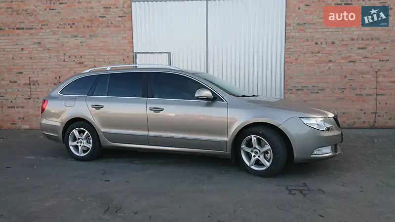 Skoda Superb 2011