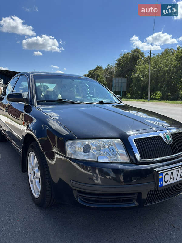 Лифтбек Skoda Superb 2004 в Христиновке фото 3 Лифтбек Skoda Superb 2004 в Христиновке