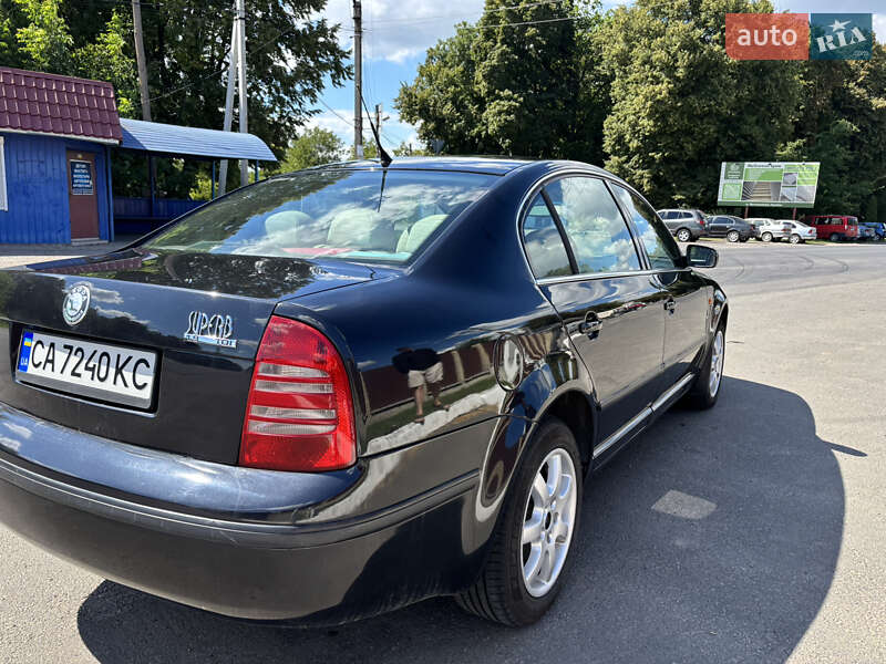 Лифтбек Skoda Superb 2004 в Христиновке фото 2 Лифтбек Skoda Superb 2004 в Христиновке