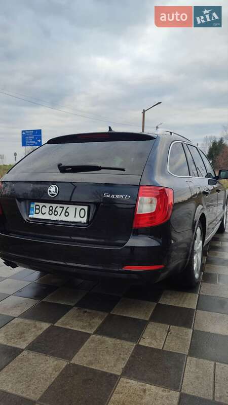 Універсал Skoda Superb 2012 в Самборі