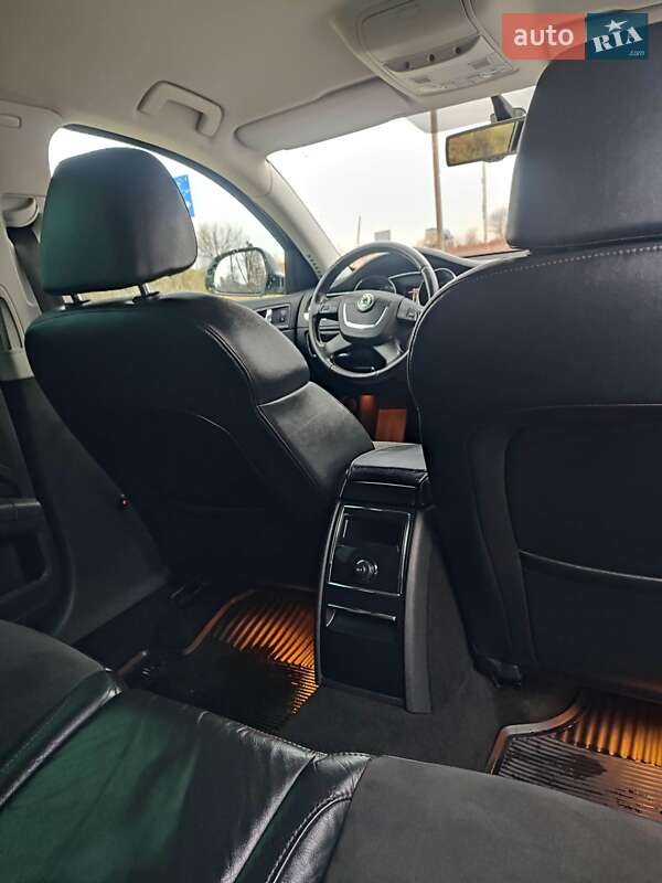 Універсал Skoda Superb 2012 в Самборі