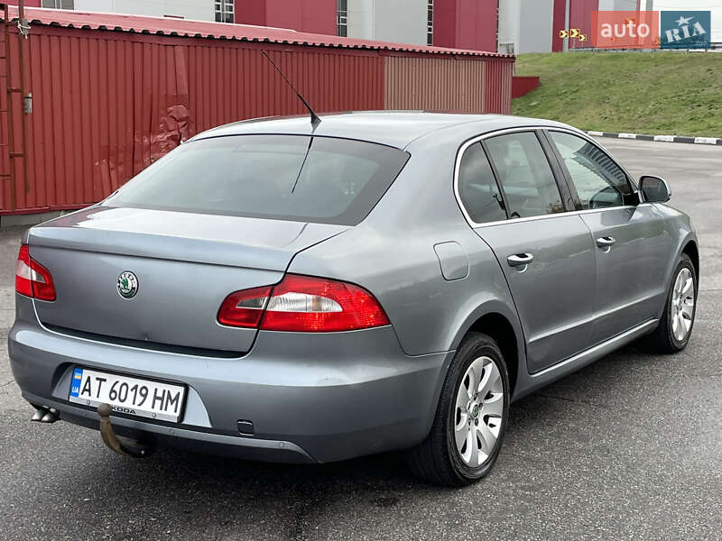 Лифтбек Skoda Superb 2009 в Киеве