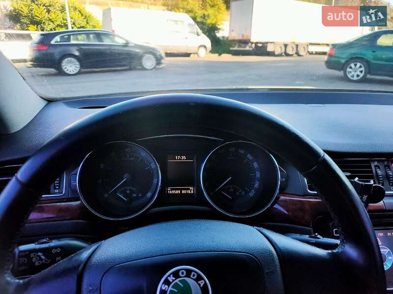 Ліфтбек Skoda Superb 2010 в Львові фото 3 Ліфтбек Skoda Superb 2010 в Львові