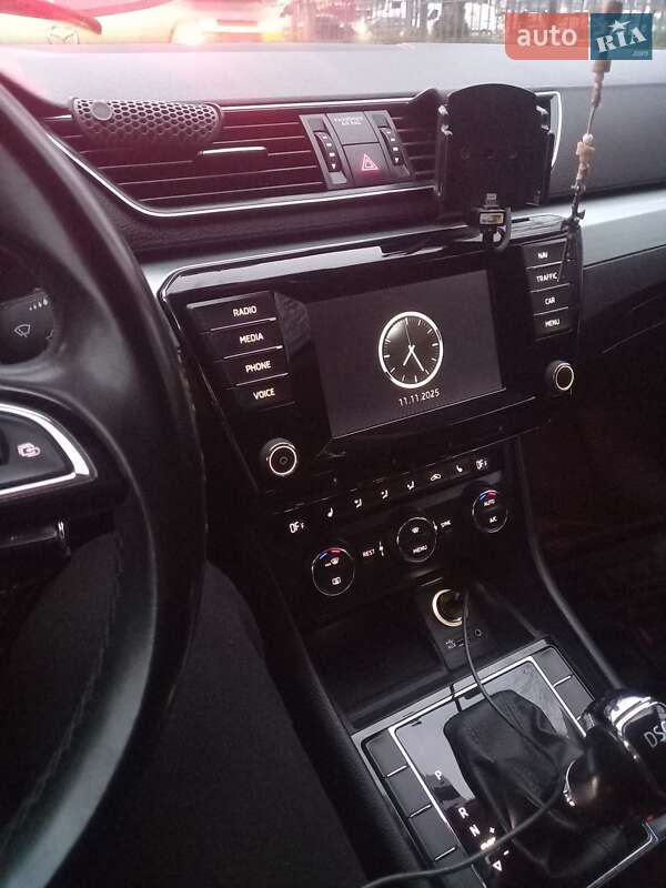 Універсал Skoda Superb 2015 в Львові фото 5 Універсал Skoda Superb 2015 в Львові