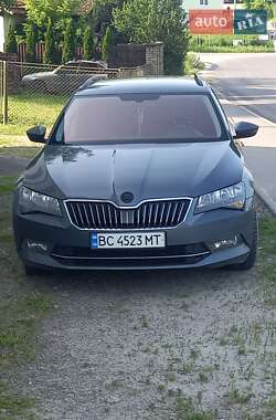 Универсал Skoda Superb 2015 в Львове