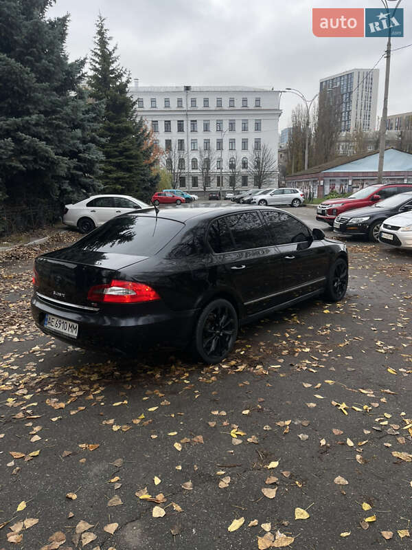 Лифтбек Skoda Superb 2009 в Киеве