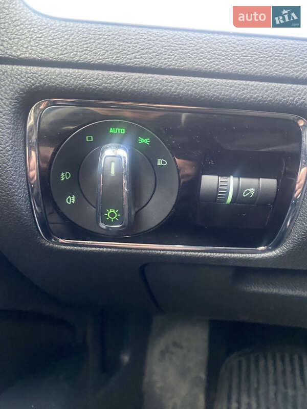 Універсал Skoda Superb 2012 в Тернополі