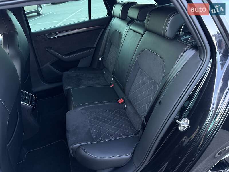 Універсал Skoda Superb 2020 в Мукачевому