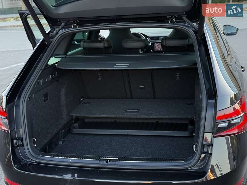 Універсал Skoda Superb 2020 в Мукачевому