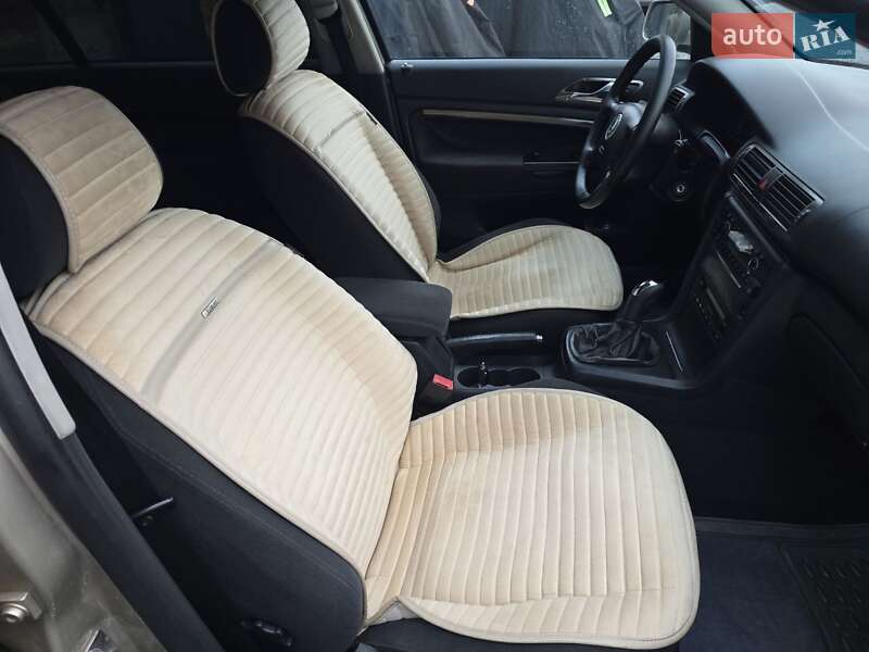 Лифтбек Skoda Superb 2005 в Тернополе фото 26 Лифтбек Skoda Superb 2005 в Тернополе