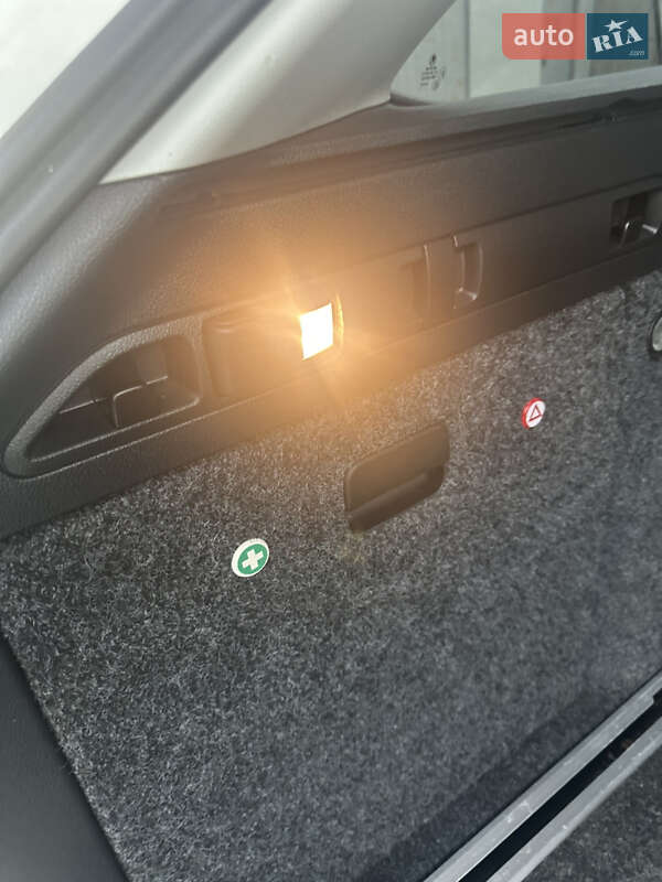 Універсал Skoda Superb 2012 в Ковелі