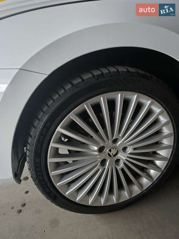 Ліфтбек Skoda Superb 2022 в Києві фото 4 Ліфтбек Skoda Superb 2022 в Києві