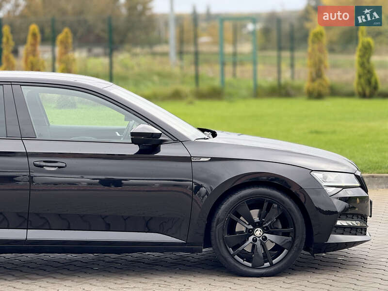 Лифтбек Skoda Superb 2021 в Луцке