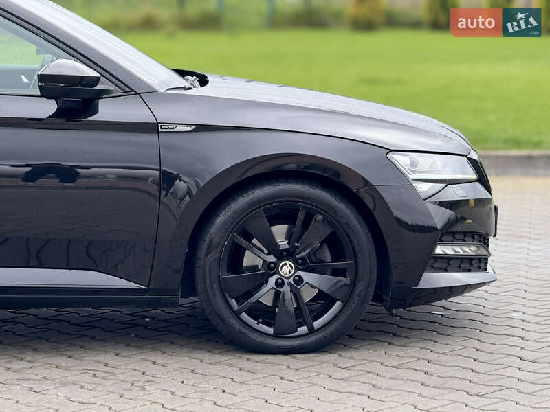 Лифтбек Skoda Superb 2021 в Луцке