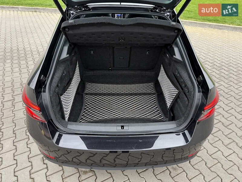 Лифтбек Skoda Superb 2021 в Луцке