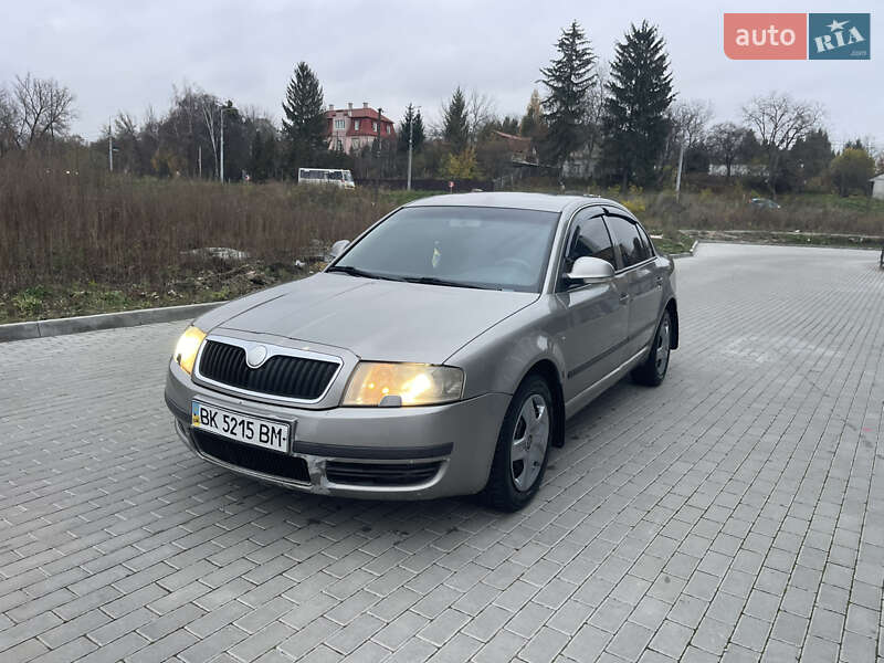 Ліфтбек Skoda Superb 2007 в Рівному