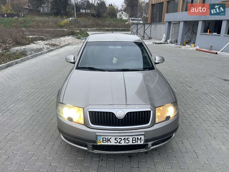 Ліфтбек Skoda Superb 2007 в Рівному