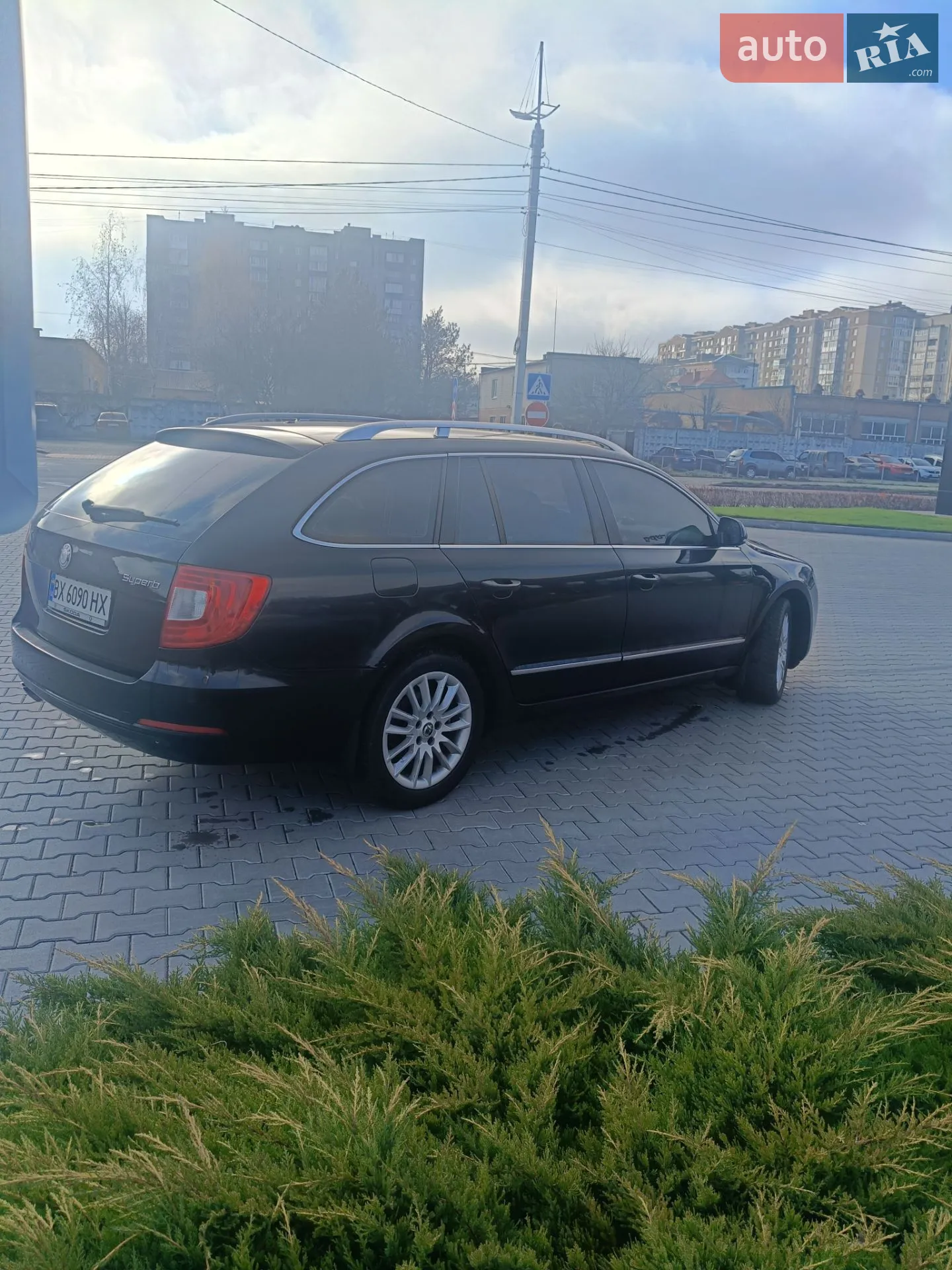 2011 Skoda Superb - мініатюра 2