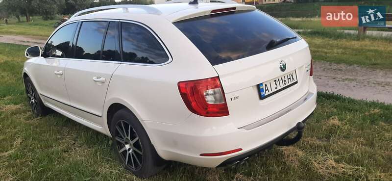 Универсал Skoda Superb 2012 в Киеве