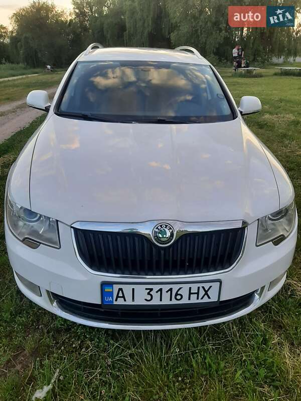 Универсал Skoda Superb 2012 в Киеве