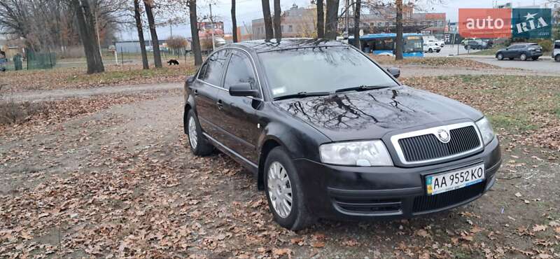 Ліфтбек Skoda Superb 2004 в Києві