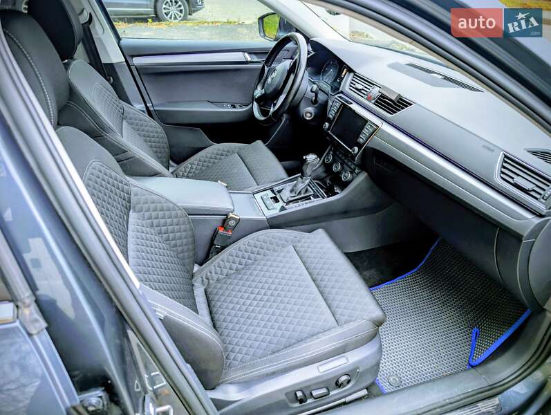 Універсал Skoda Superb 2017 в Львові фото 11 Універсал Skoda Superb 2017 в Львові