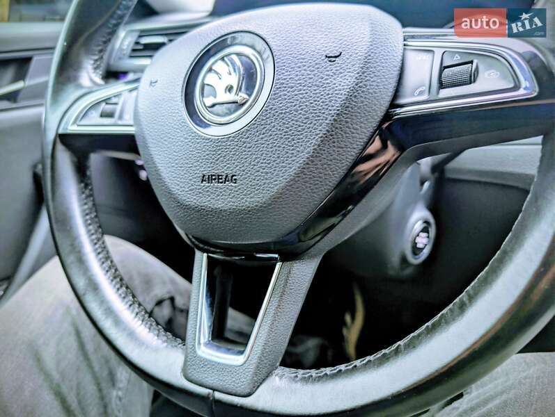 Універсал Skoda Superb 2017 в Львові фото 9 Універсал Skoda Superb 2017 в Львові