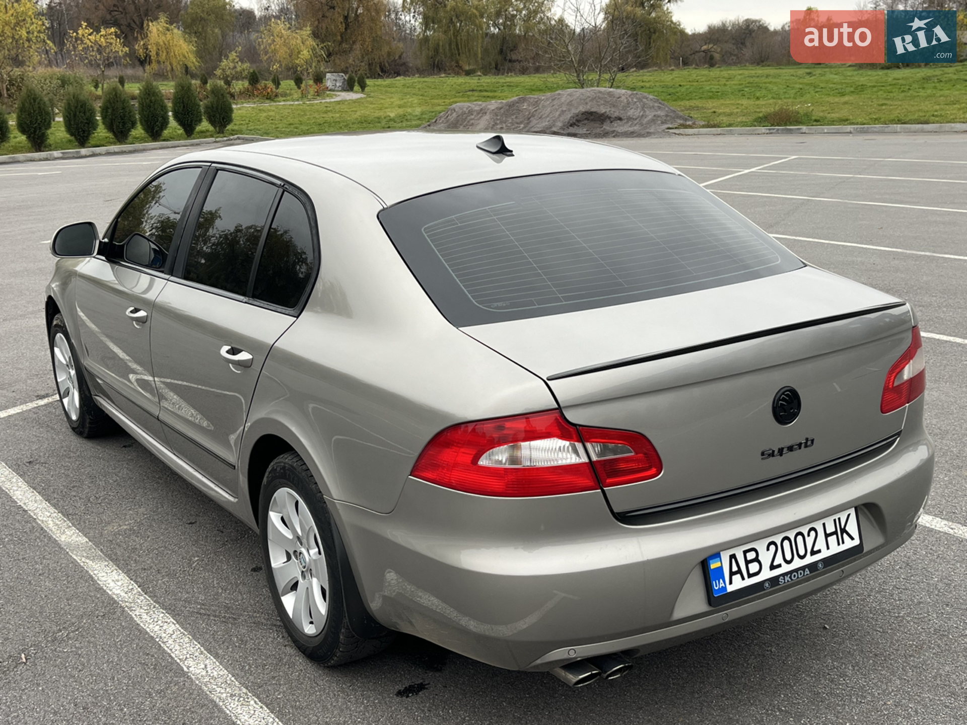 2011 Skoda Superb - мініатюра 4