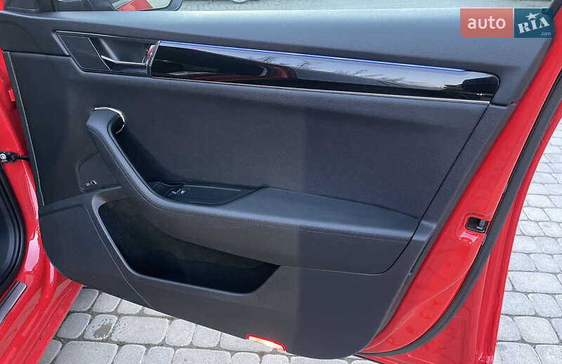 Универсал Skoda Superb 2020 в Львове