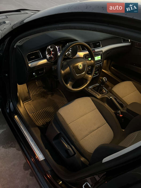 Лифтбек Skoda Superb 2011 в Киеве фото 12 Лифтбек Skoda Superb 2011 в Киеве