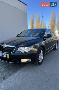 Лифтбек Skoda Superb 2012 в Ужгороде