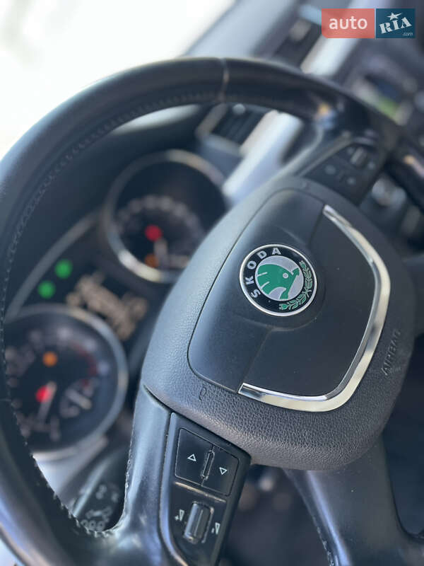 Ліфтбек Skoda Superb 2012 в Ужгороді фото 17 Ліфтбек Skoda Superb 2012 в Ужгороді