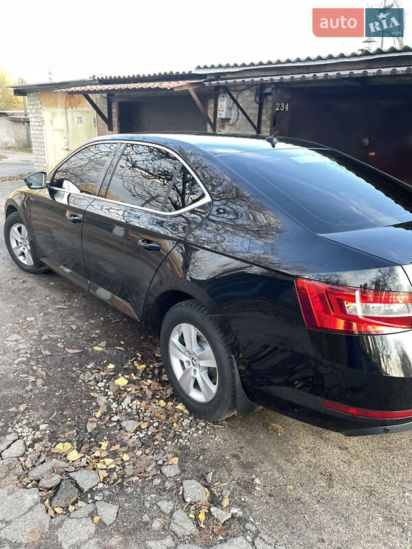 Ліфтбек Skoda Superb 2017 в Кропивницькому фото 4 Ліфтбек Skoda Superb 2017 в Кропивницькому
