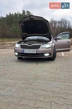 Лифтбек Skoda Superb 2013 в Киеве
