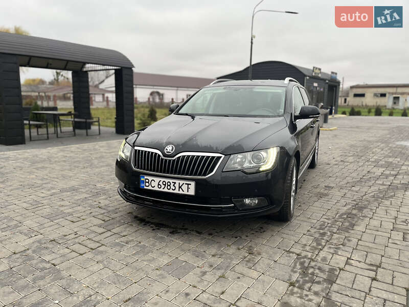Універсал Skoda Superb 2013 в Кореці фото 5 Універсал Skoda Superb 2013 в Кореці