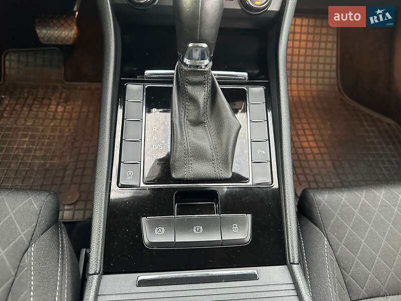 Универсал Skoda Superb 2016 в Нововолынске фото 13 Универсал Skoda Superb 2016 в Нововолынске