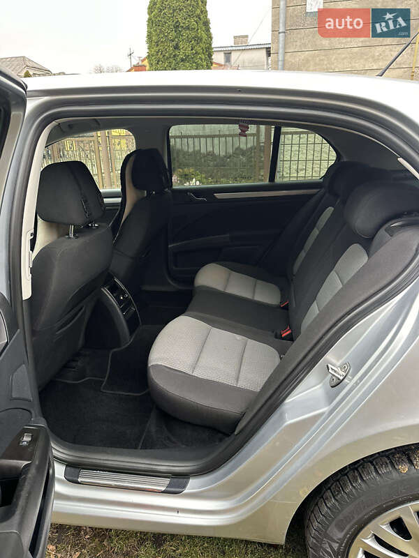Лифтбек Skoda Superb 2008 в Жовкве