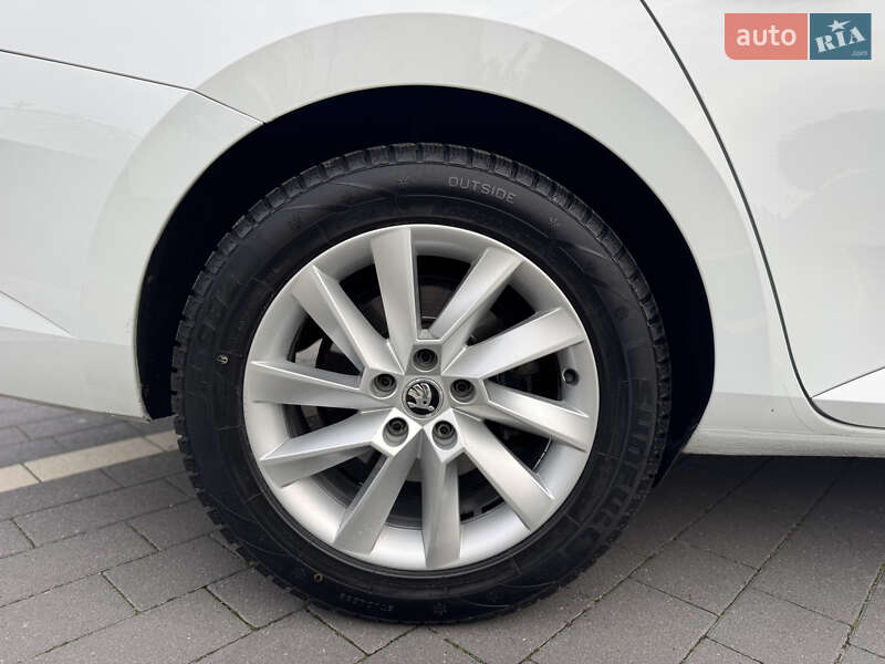 Ліфтбек Skoda Superb 2019 в Мукачевому фото 27 Ліфтбек Skoda Superb 2019 в Мукачевому